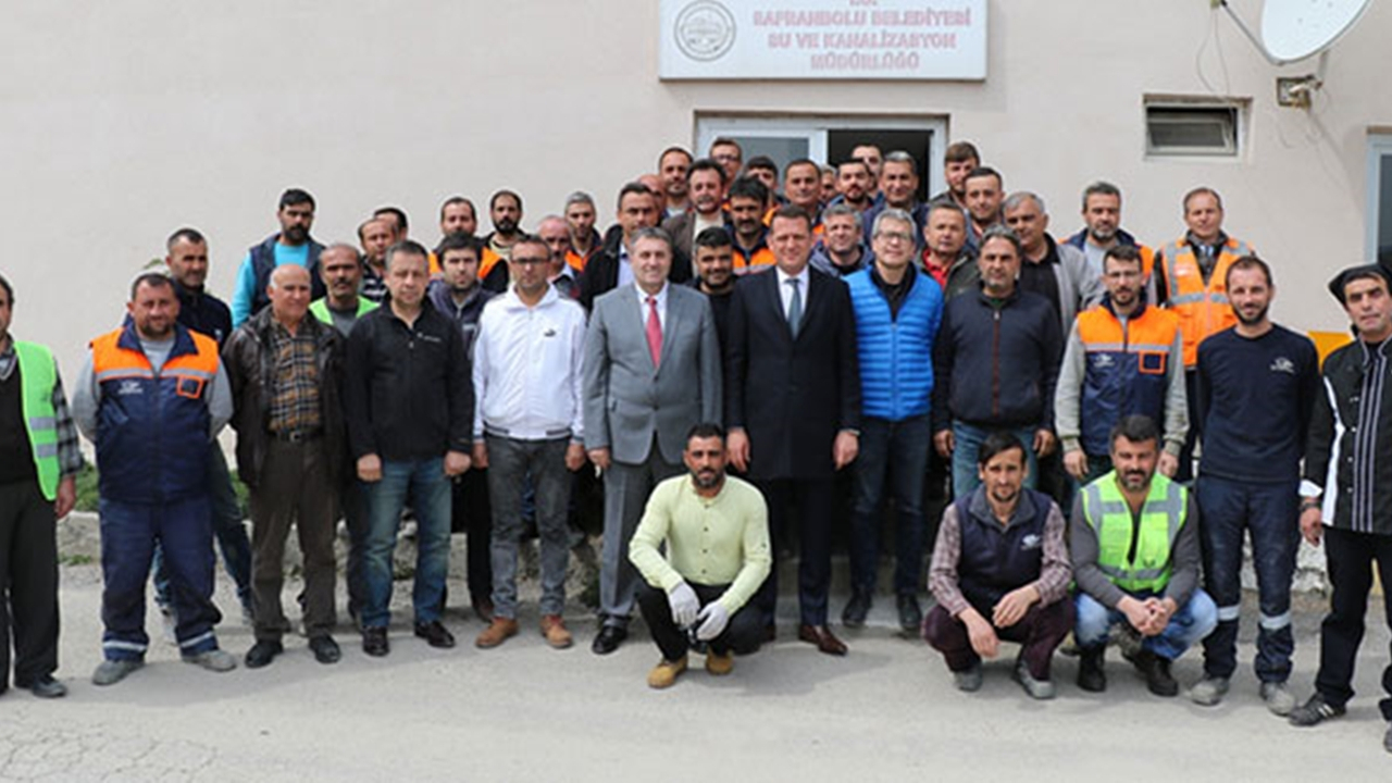 Karabük'te Fatih Ürkmezer’den işçilere teşekkür