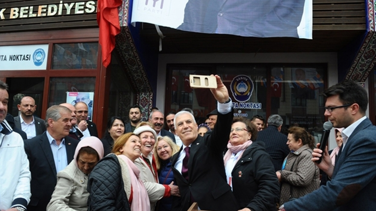 Bursa'da Mustafa Bozbey: İznik Gölü’nü turizme kazandıracağız