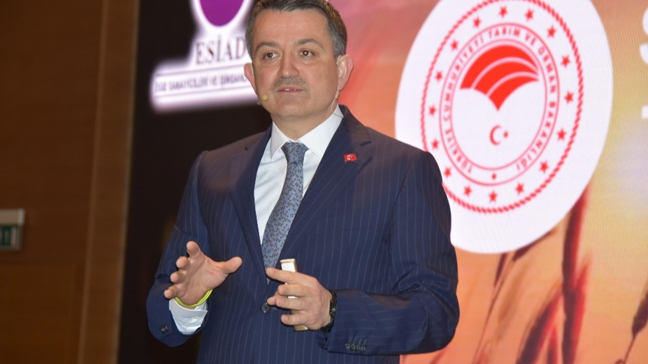 İzmir'de Bakan Bekir Pakdemirli’den flaş açıklamalar