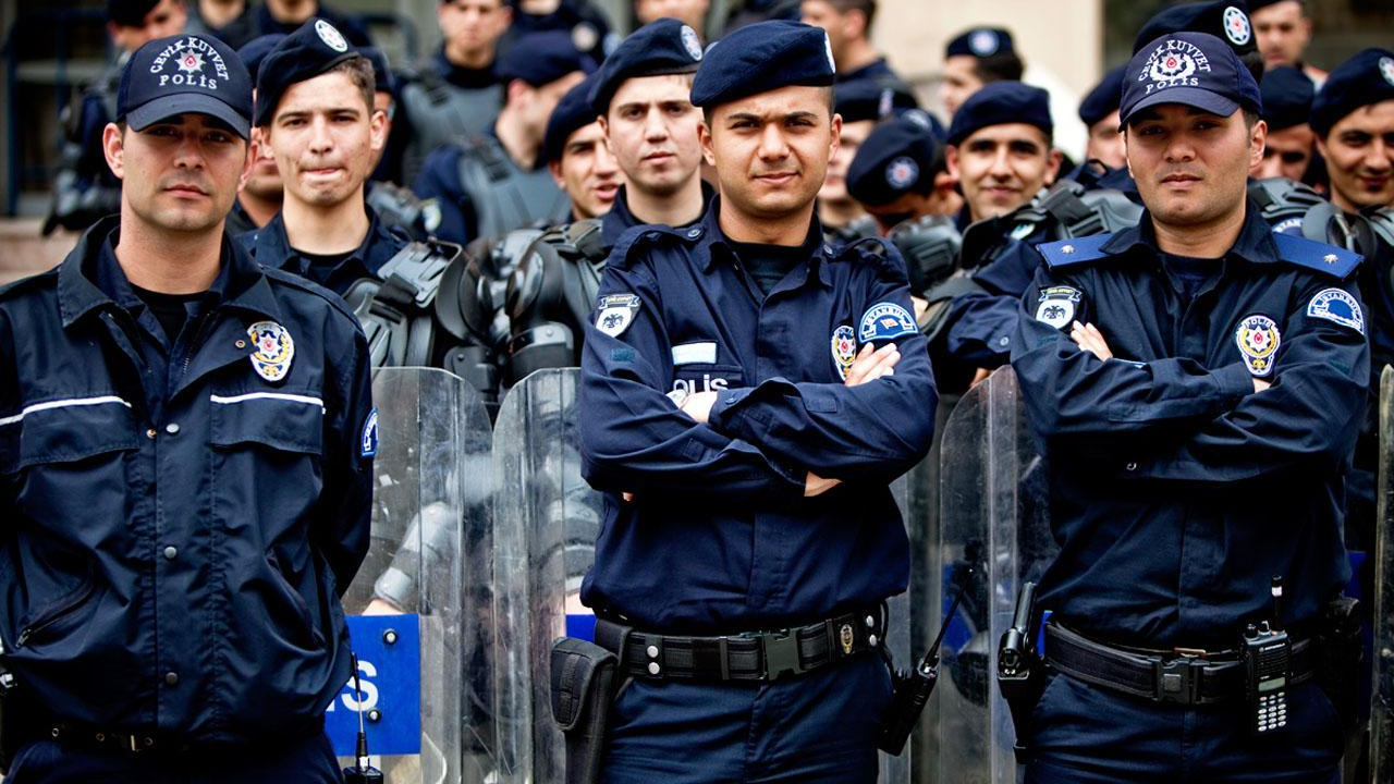 Ankara o gün 22 bin 166 polis ve jandarmaya emanet