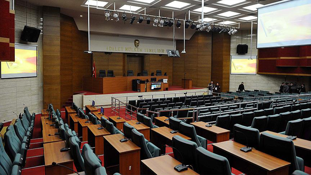 FETÖ'cü darbe mesajlarını inkar etti