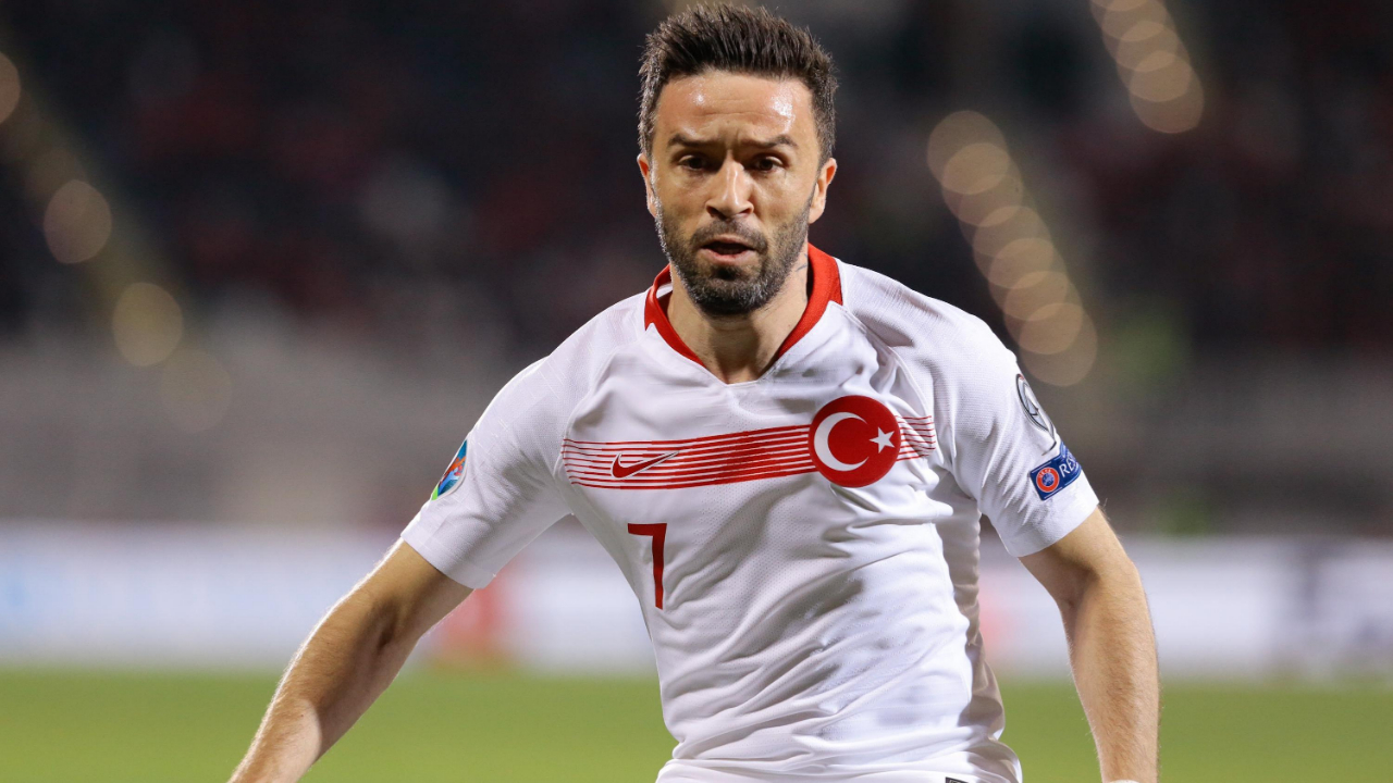 Gökhan Gönül'den Beşiktaş'a kötü haber!
