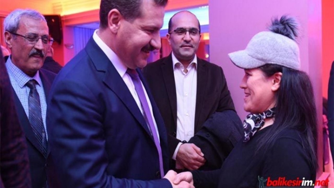 Balıkesir'de Yücel Yılmaz, Büyükşehir Belediye Başkanı gibi karşılandı