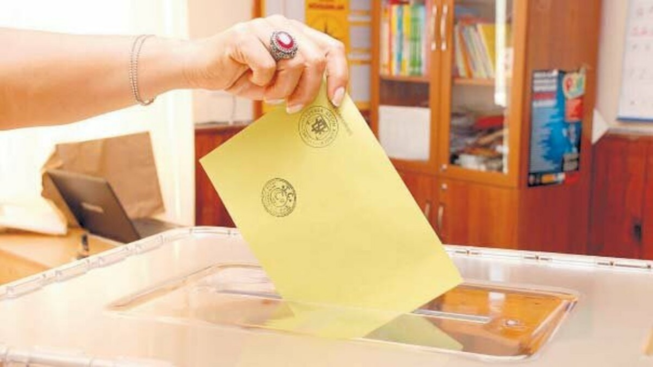 YSK'dan seçmenlere zarf uyarısı!