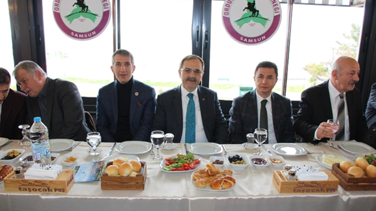 Samsun'da Zihni Şahin: "Atakum kültür sanatın merkezi olacak"