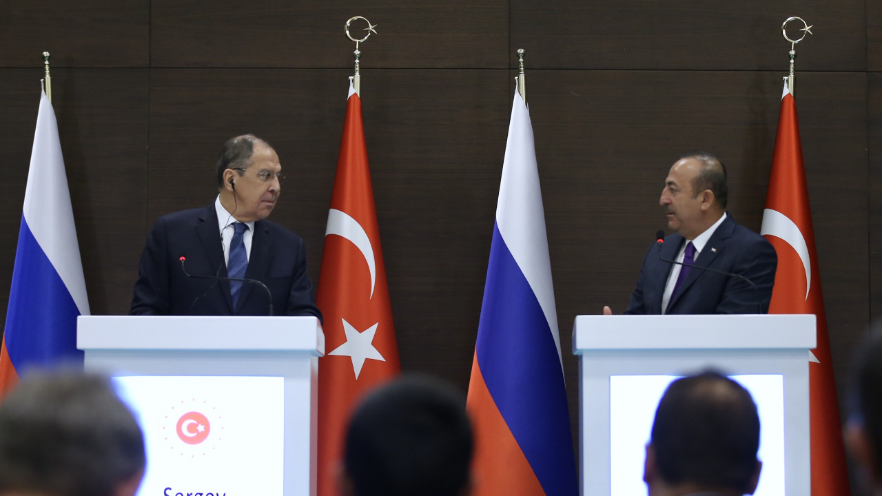 Putin vizeyle ilgili imzayı attı!