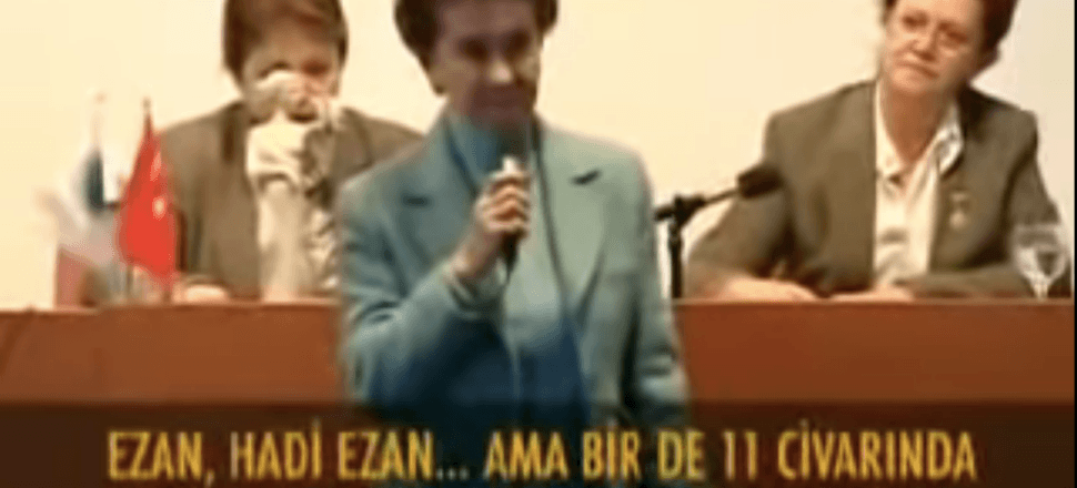 O zaman da ezandan başörtüsünden rahatsızdılar!
