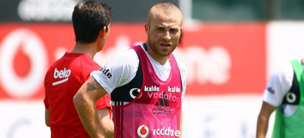 Gökhan Töre'ye ağır ceza!