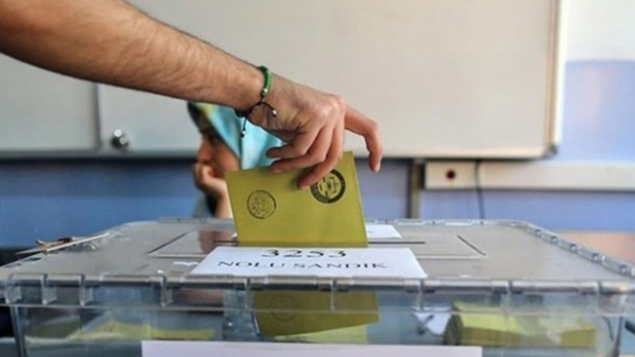 Bugün 1 milyon 156 bin seçmen ilk defa oy verecek!