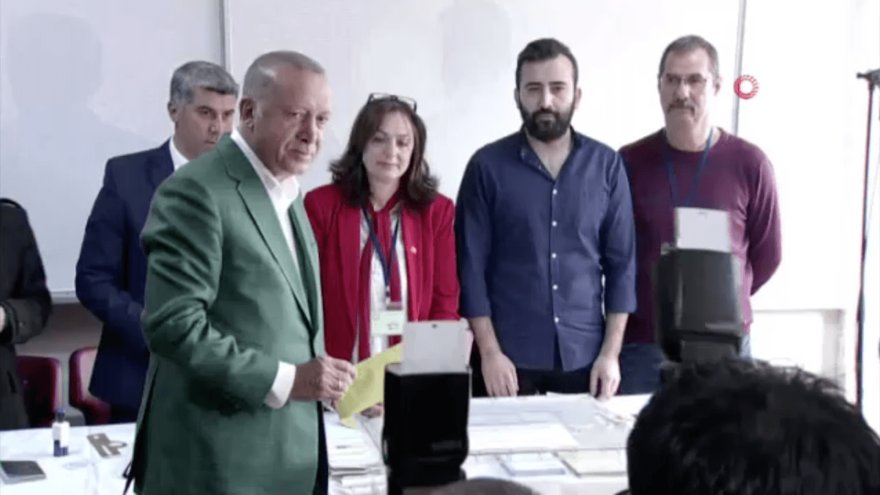 Cumhurbaşkanı Erdoğan oyunu kullandı!