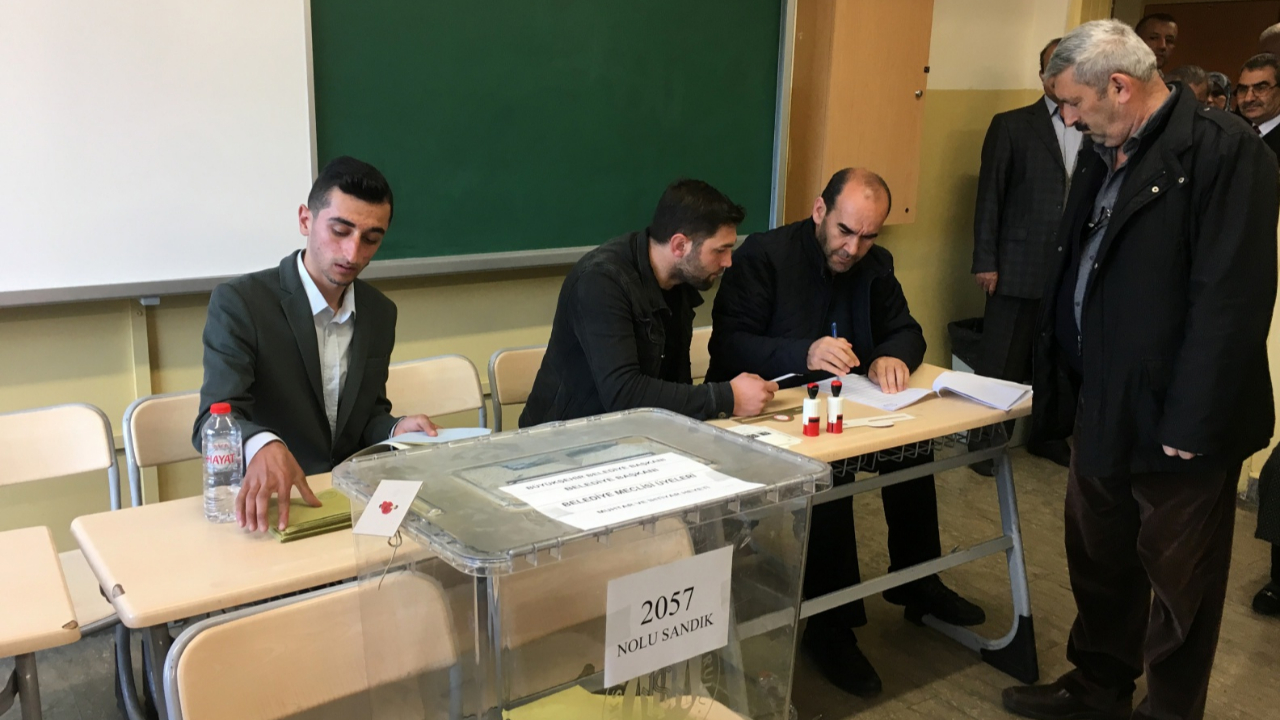 Yusuf Özoğul görevini sandık başında da sürdürdü!