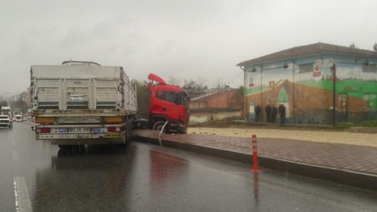 Batman'da aşırı yağış kazaya sebep oldu