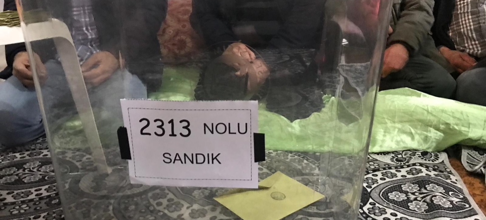 O köyde seçim erken bitti! Sandık şimdiden kapandı
