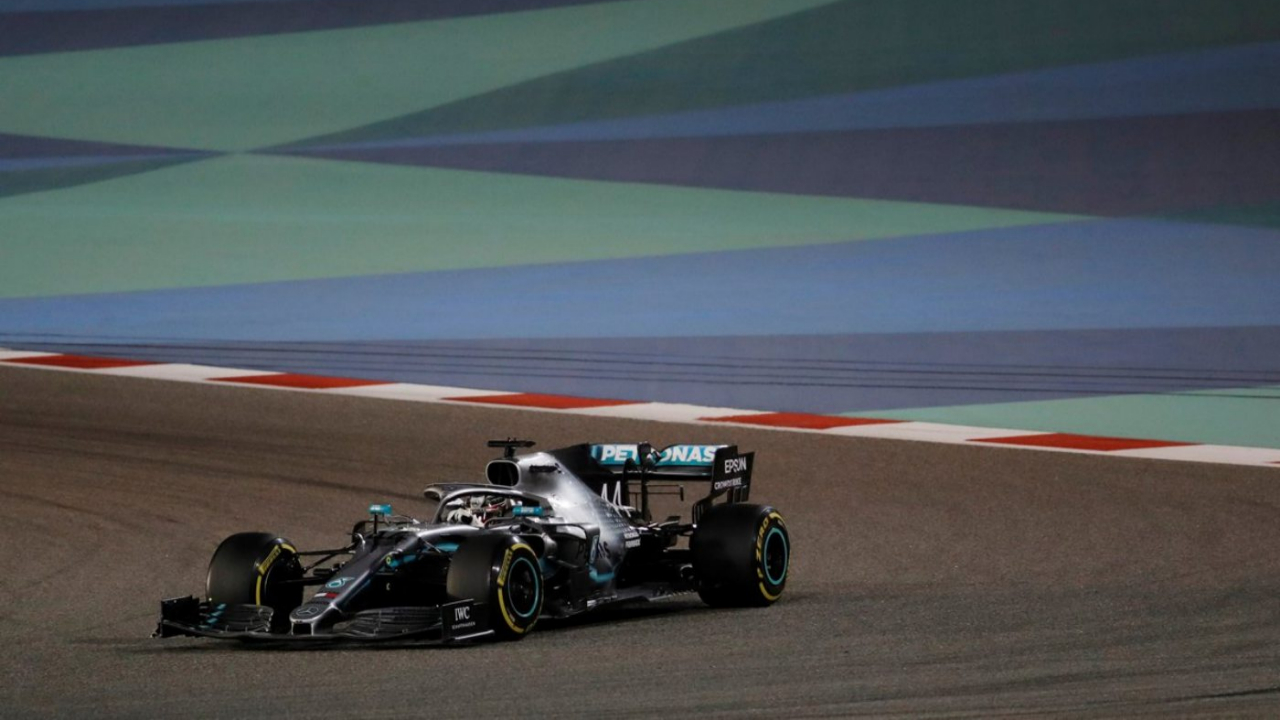 Bahreyn'de zirve Hamilton'ın!