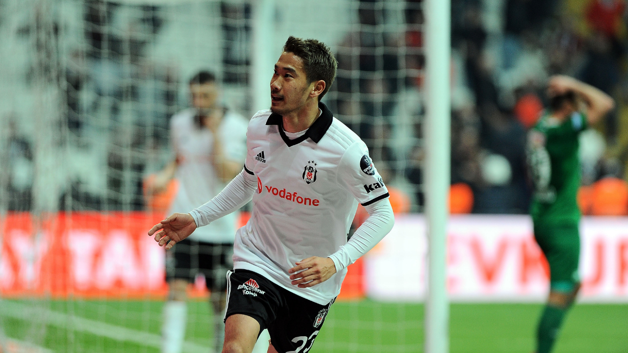 Ezeli rakip Shinji Kagawa için devrede!