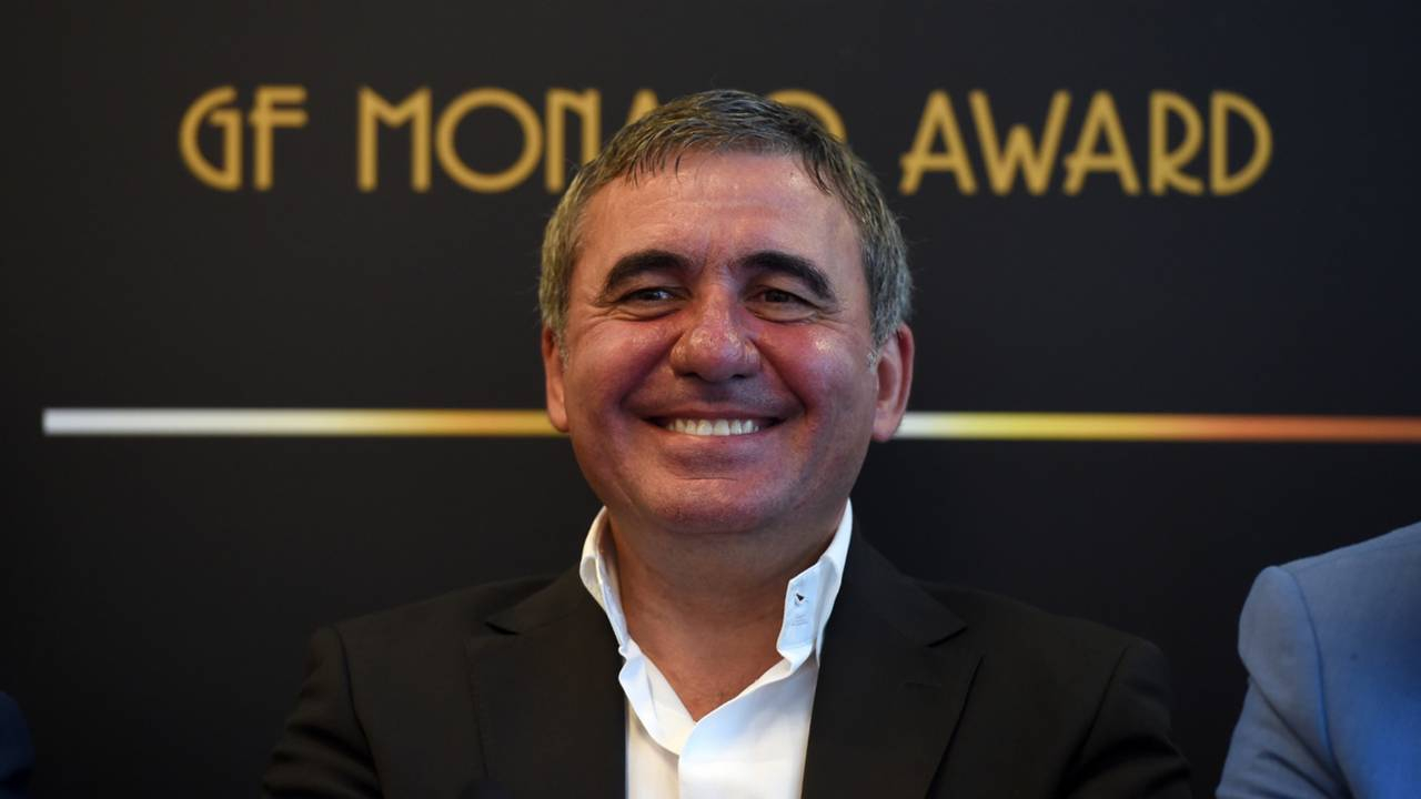 Hagi'den Galatasaray ve Beşiktaş'a öneri!
