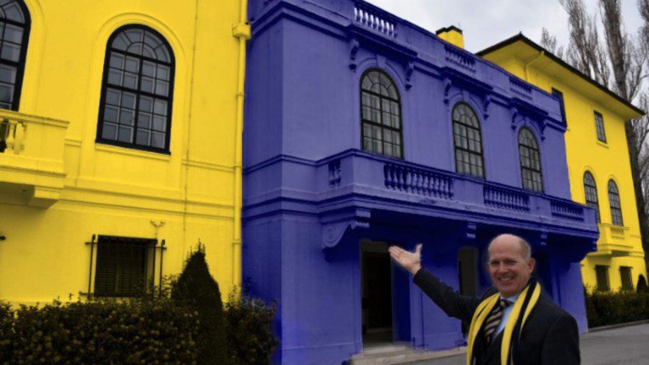 "Evimi Fenerbahçe renklerine boyattım"