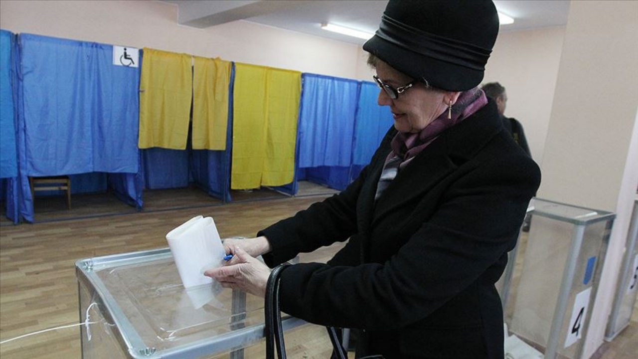 Ukrayna seçimleri ikinci tura gidiyor!