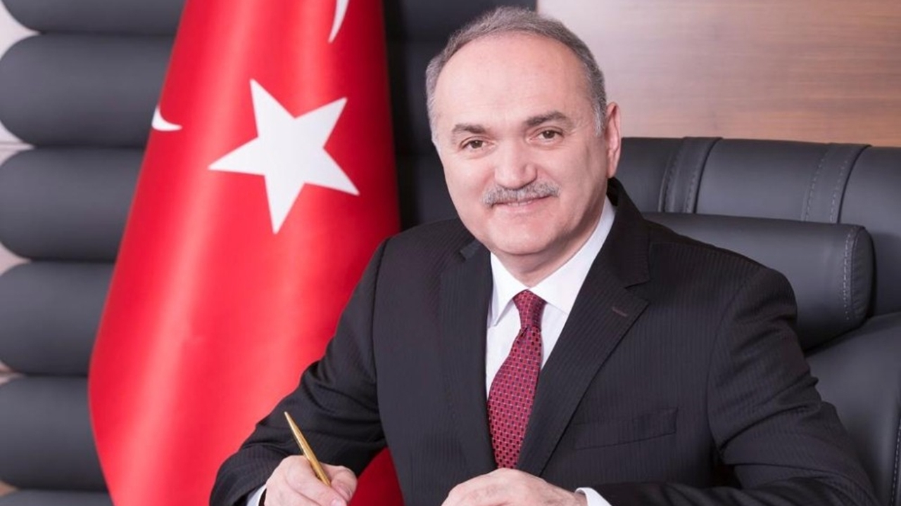 Düzce'de Faruk Özlü’den örnek davranış