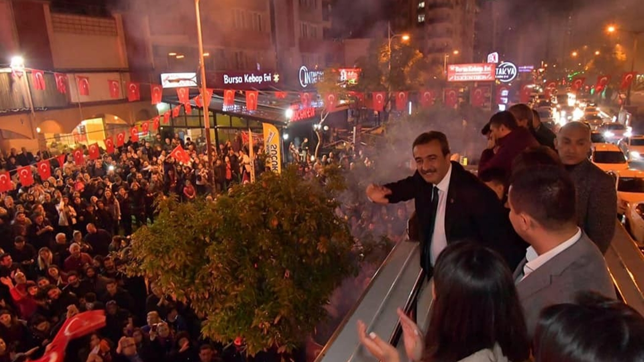 Adana'da Soner Çetin: "Bütün hemşehrilerimizi kucaklayacağım”