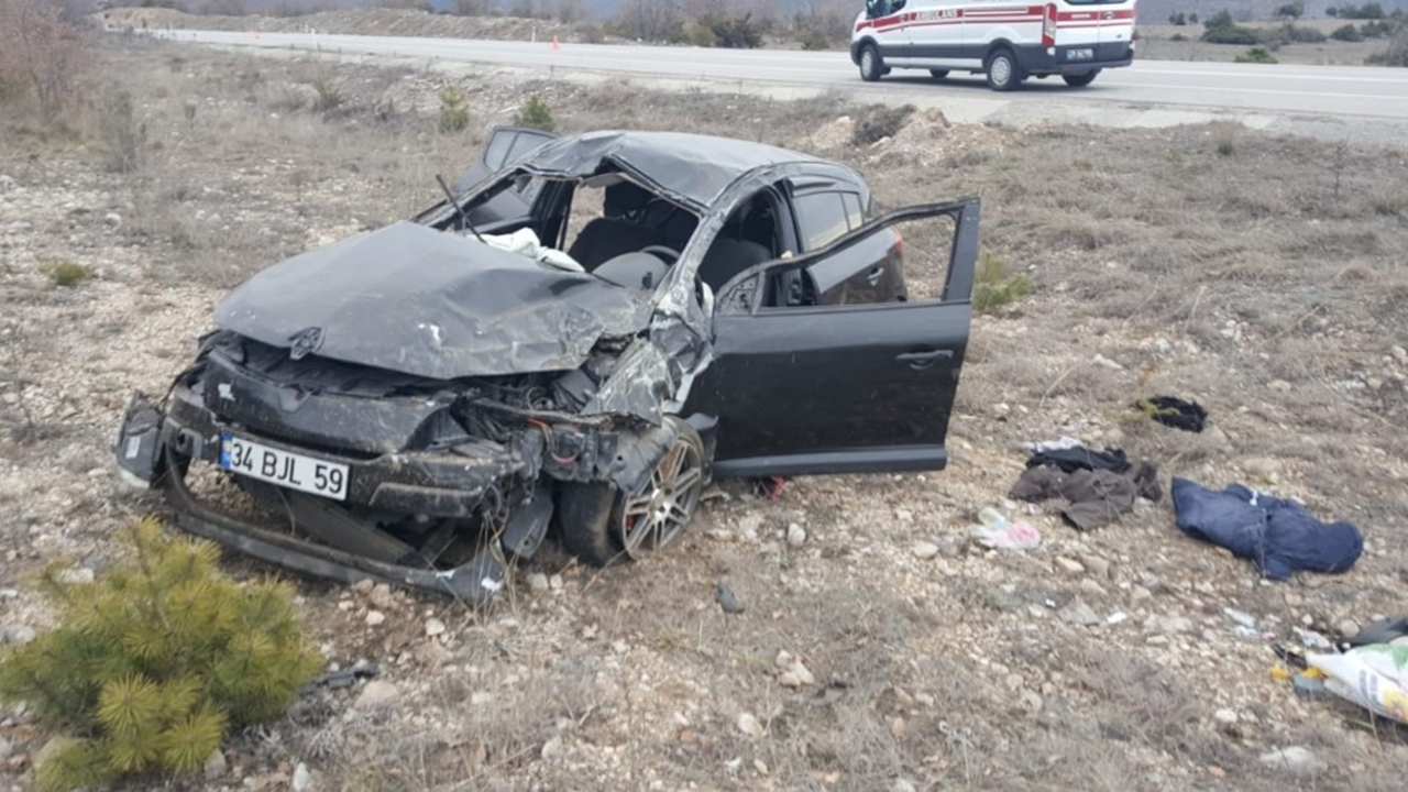 Çorum’da trafik kazası: 1 ölü, 2 yaralı