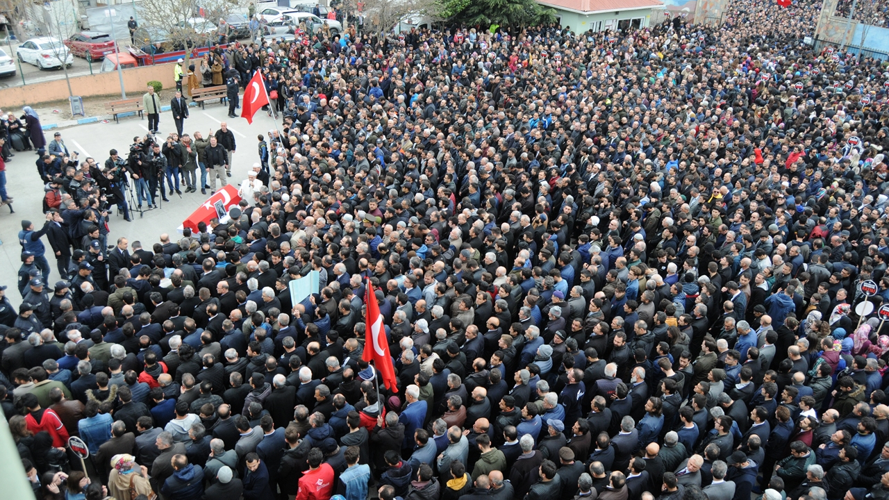 Gebze'de Necmeddin öğretmene son görev...