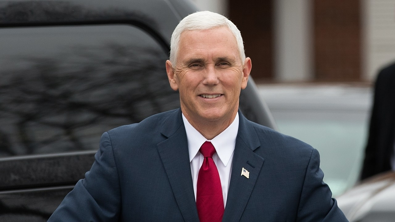 Mike Pence'den S-400 tehdidi...