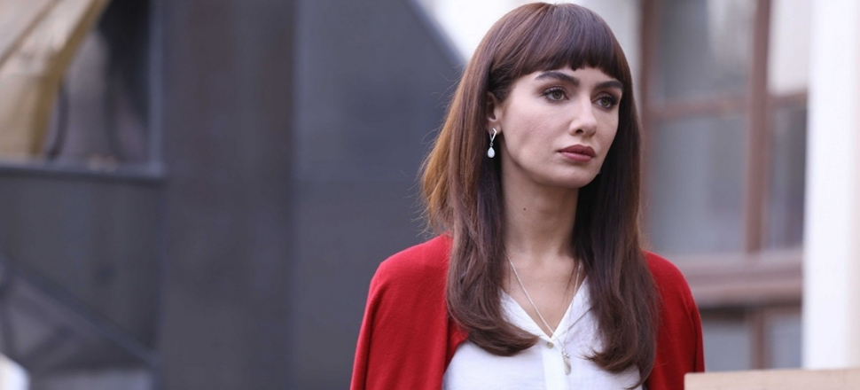 Birce Akalay İstanbul'u terk etti!