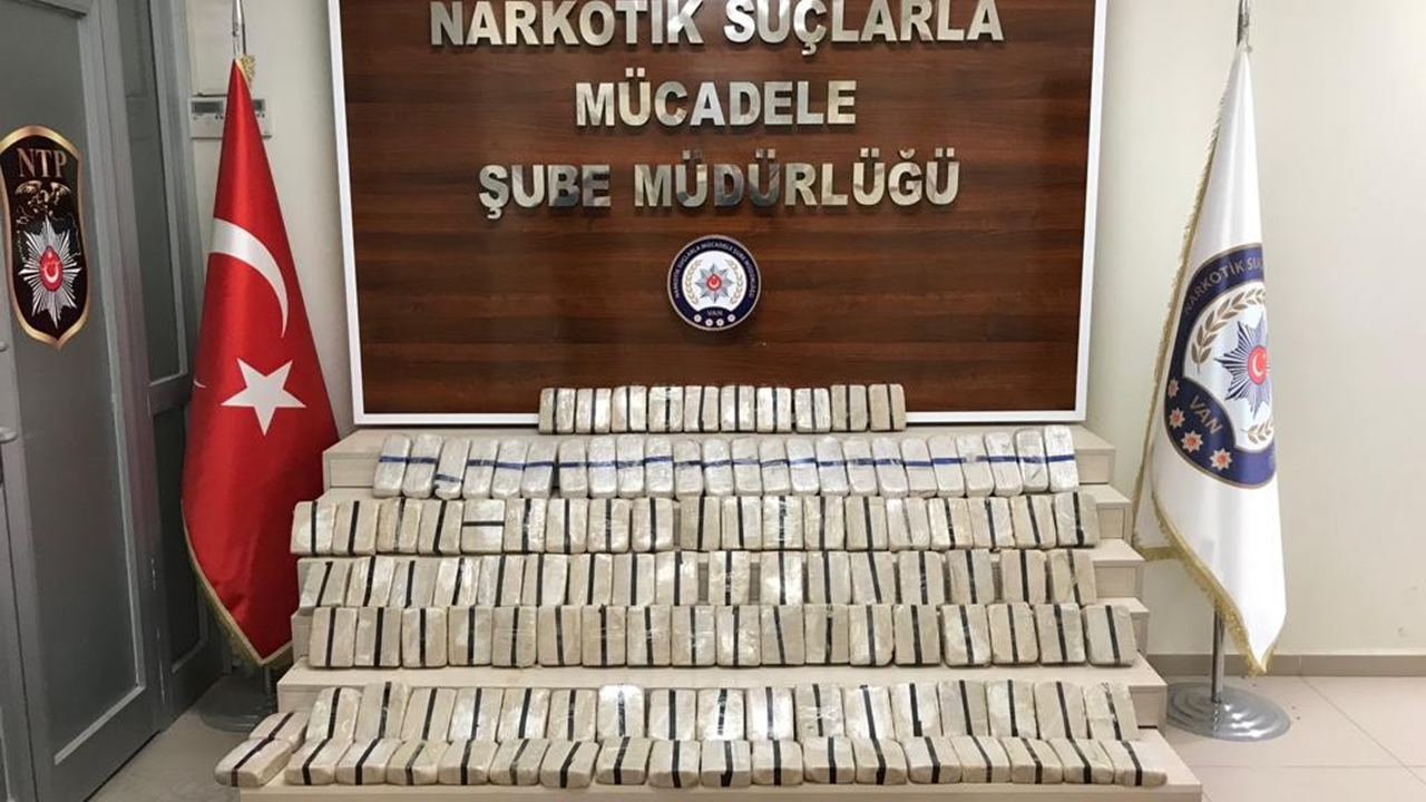 Van'da 62 kilo eroin ele geçirildi...