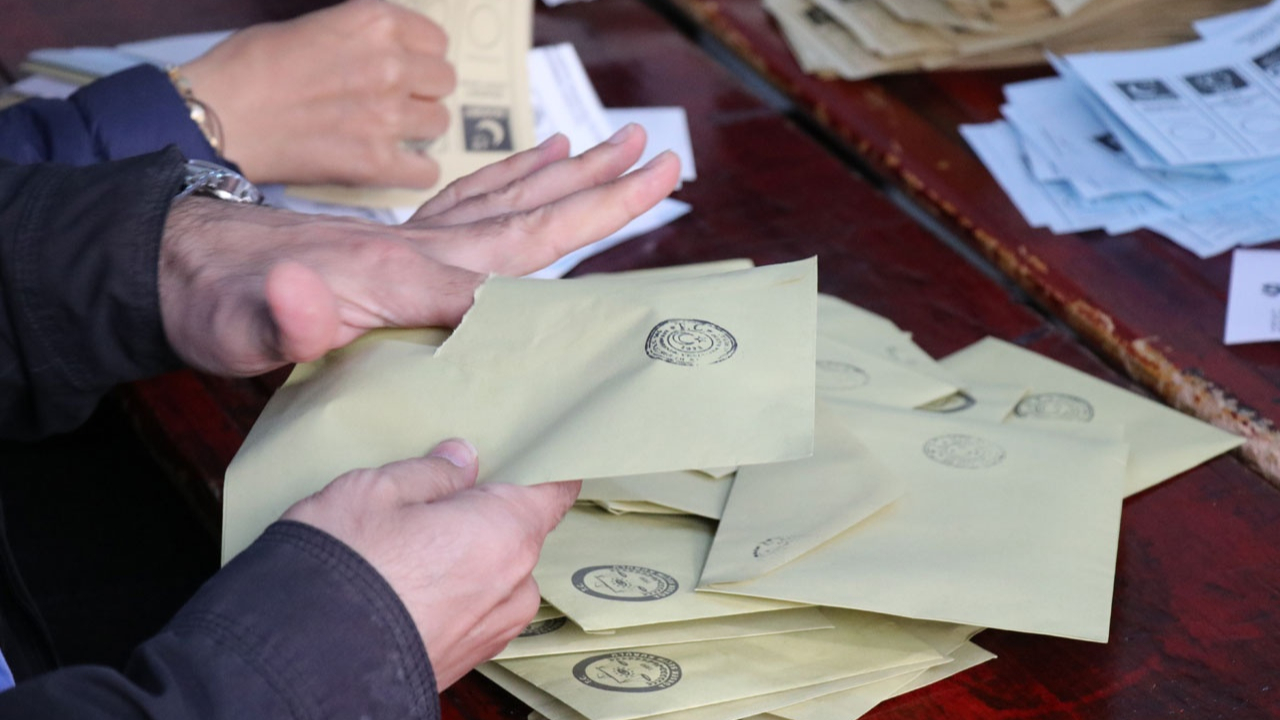 AK Parti YSK temsilcisi son durumu açıkladı!