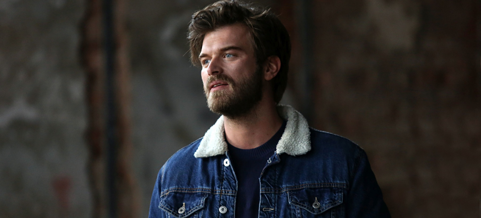 Kıvanç Tatlıtuğ'dan kendisine 800 bin TL'lik hediye!