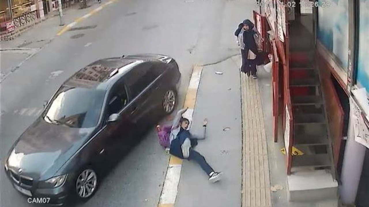 Esenyurt'ta korkunç kaza! Sürücü çarpıp kaçtı!