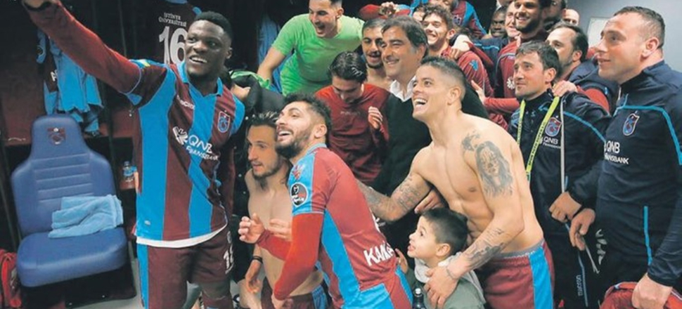 Ahmet Ağaoğlu oynanan oyundan memnun!