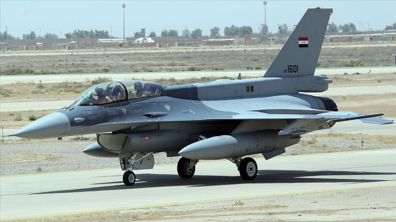 Irak ABD'den altı F-16 savaş uçağı satın aldı!