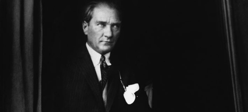 Atatürk'ün iç çamaşırları 1 TL'den satışa çıkarıldı!