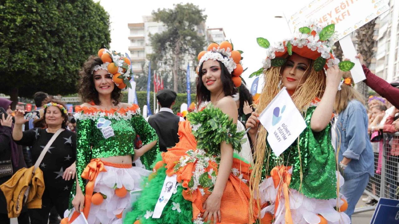 Portakal Çiçeği Karnavalı'ndan büyüleyici kareler!