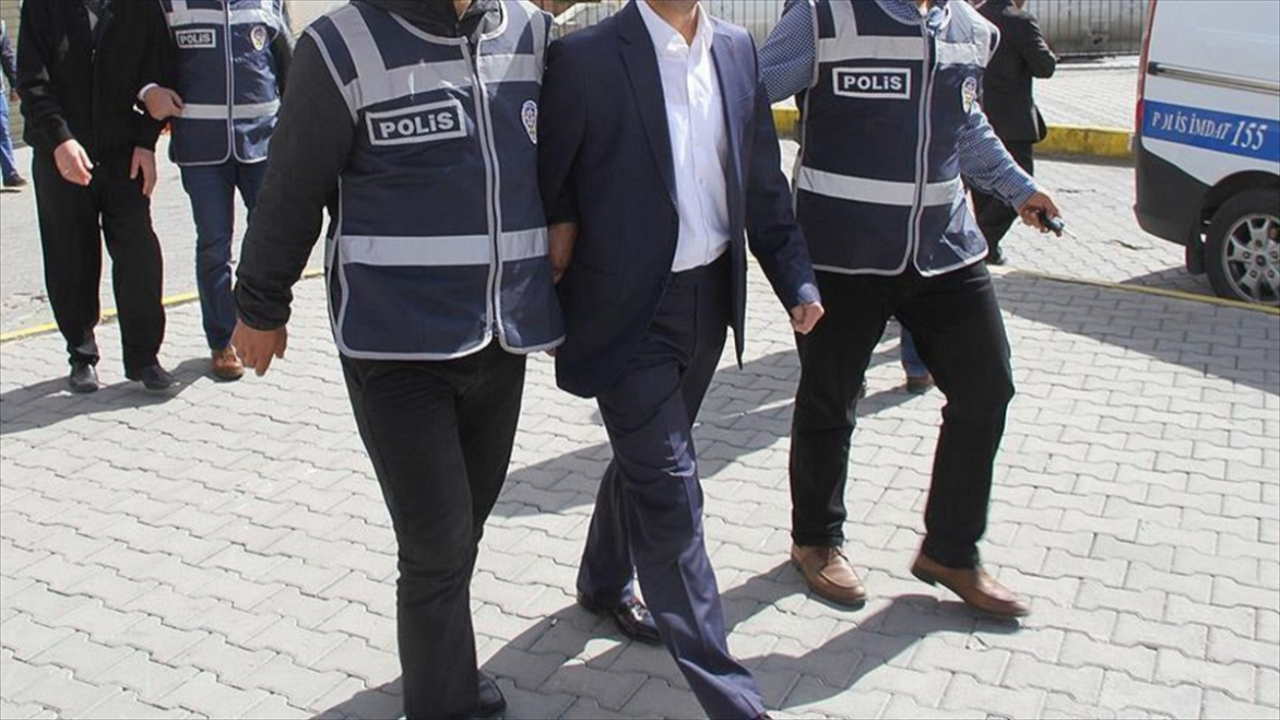 Eski komiser yardımcısı FETÖ'den tutuklandı!