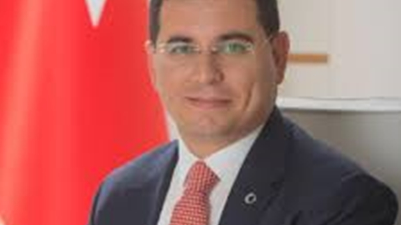 Antalya'da Hakan Tütüncü’den seçim ekibine teşekkür