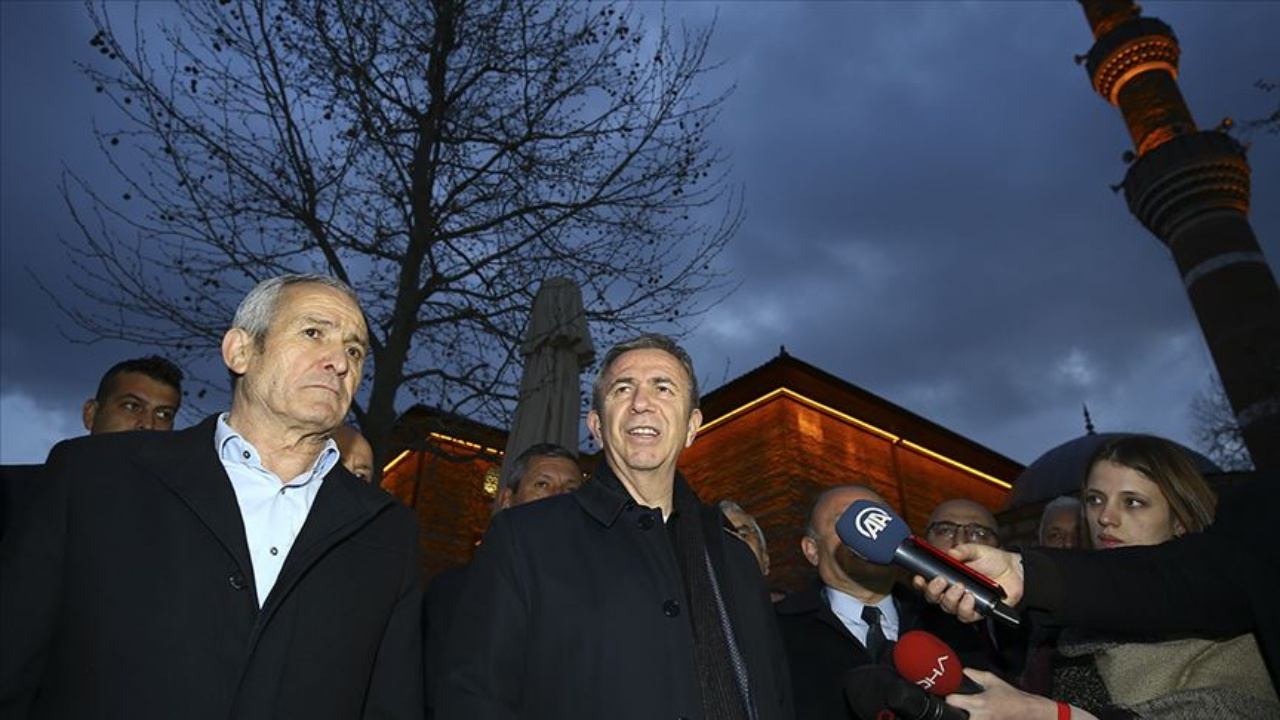 Mansur Yavaş Hacı Bayram'a gitti!