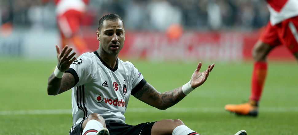 Quaresma Portekiz'e gitti!