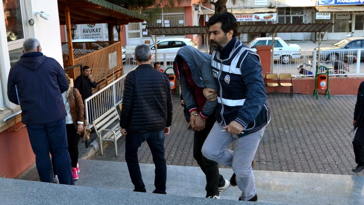 Adana Kozan'da uyuşturucu operasyonu: 9 gözaltı
