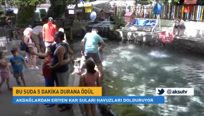 Bu suda beş dakika durabilirseniz içeceğiniz bedava!