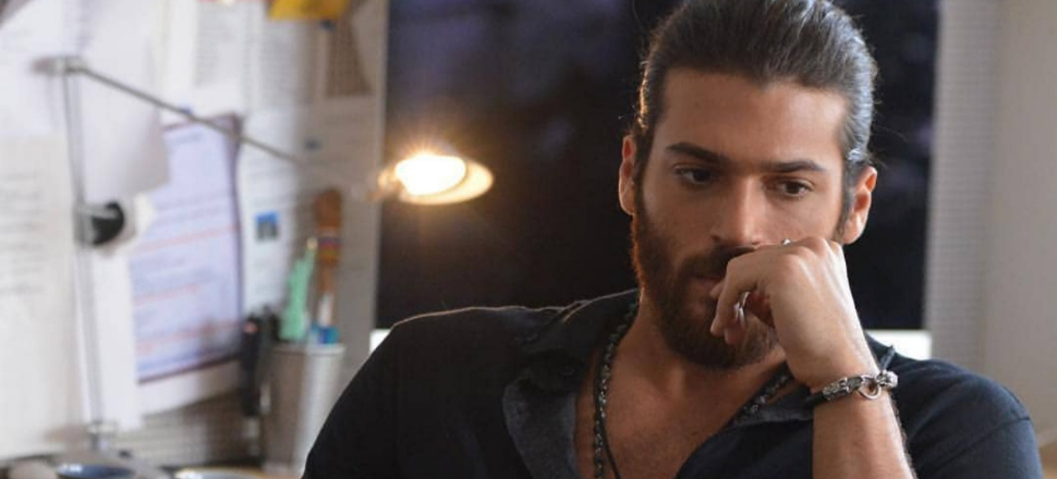 Can Yaman Arapçasıyla izleyenleri güldürdü!