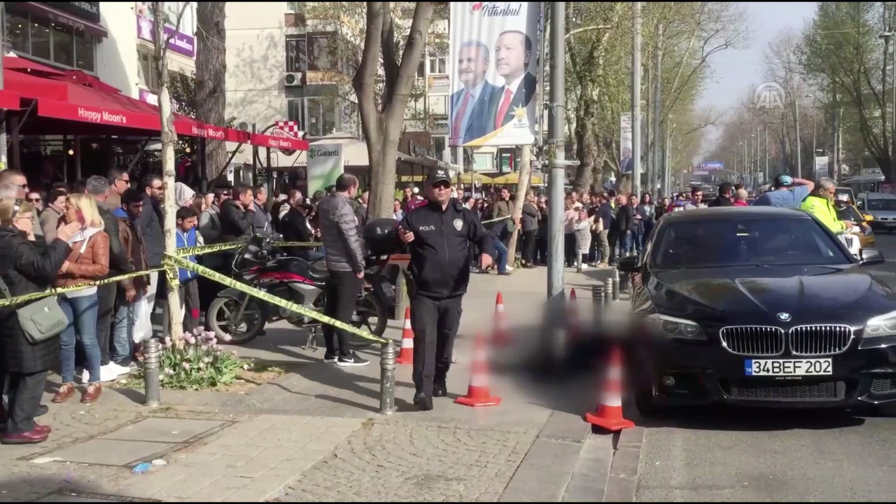 Bağdat Caddesi'ndeki silahlı saldırı anı!
