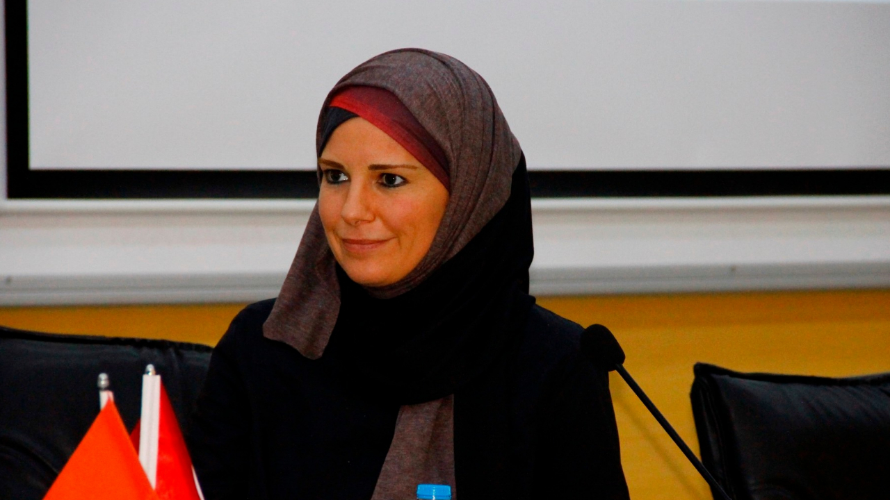 Burcu Çetinkaya'ya başörtülü isimlerden destek!