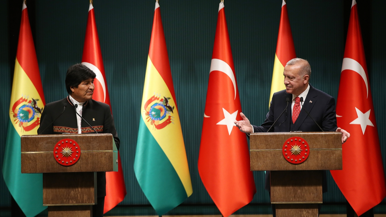 Erdoğan ve Morales'ten Maduro'ya tam destek...