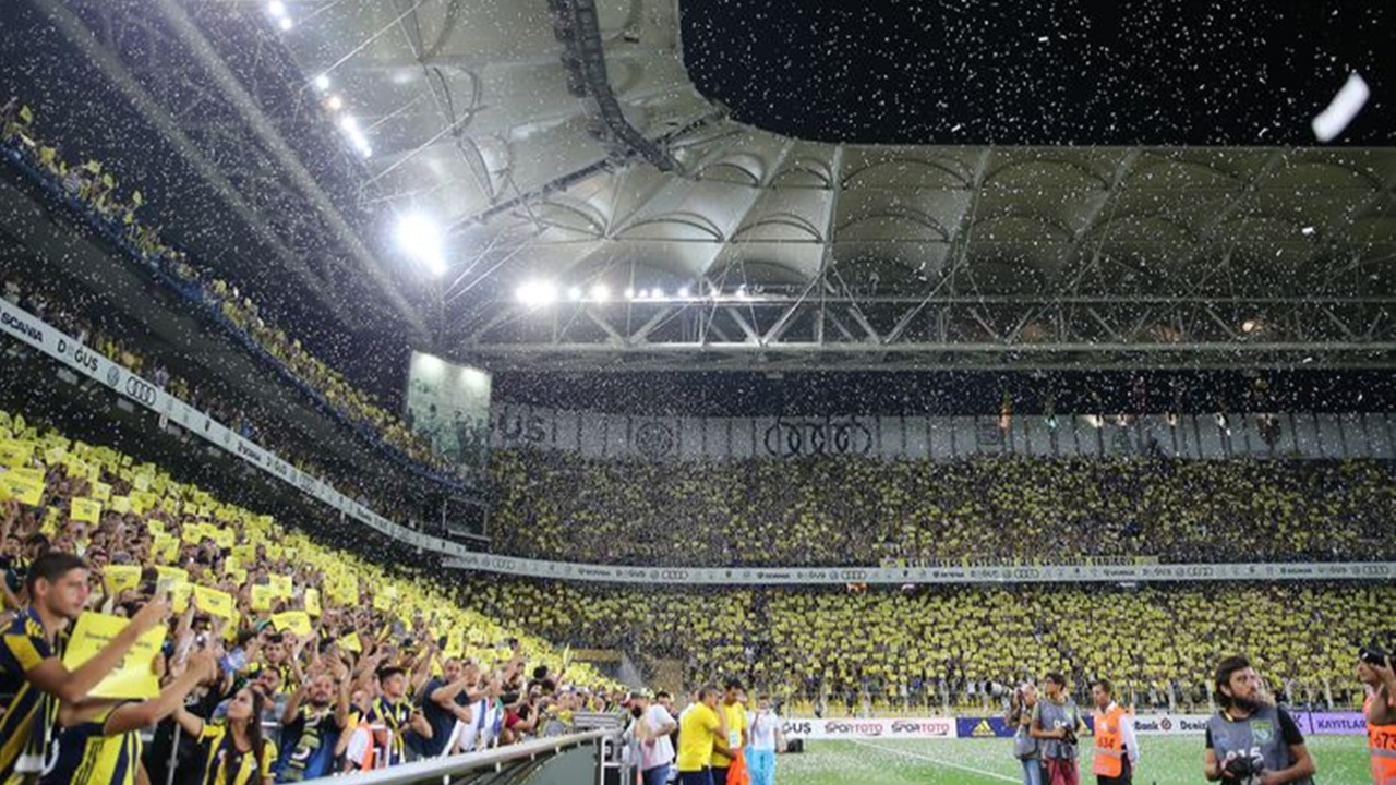 Derbiye özel hazırlık! Fenerbahçe taraftarı hazır
