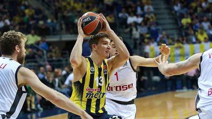 Fener'in evinde bileği bükülmüyor