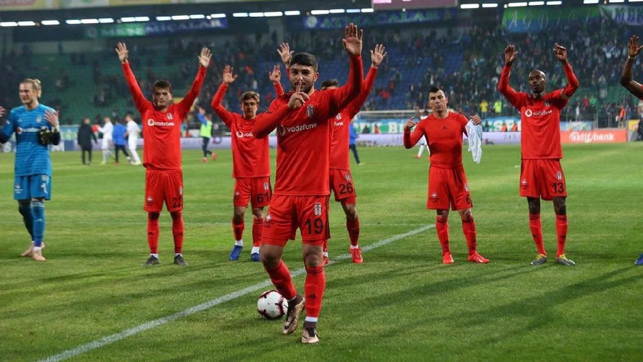 Güven Yalçın 36 dakikada 22 forveti geçti!