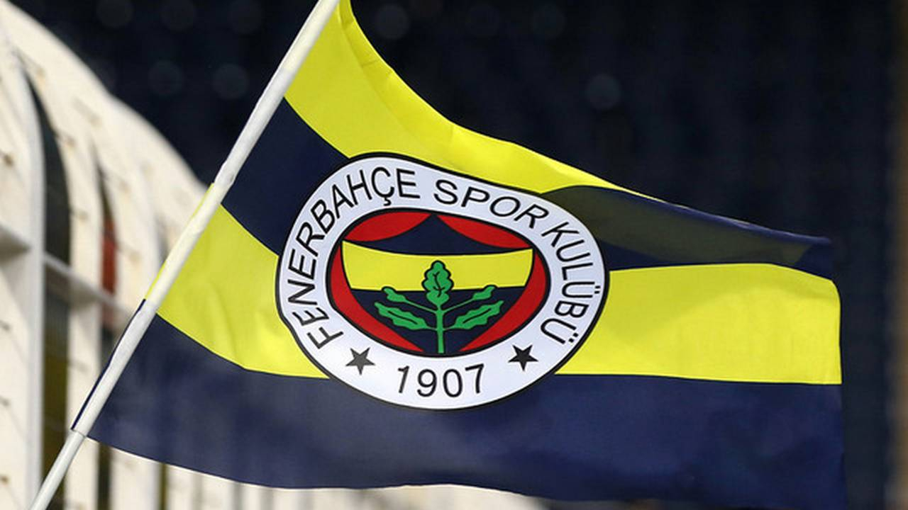 Fenerbahçeli futbolcu Başakşehir'le imzaladı!